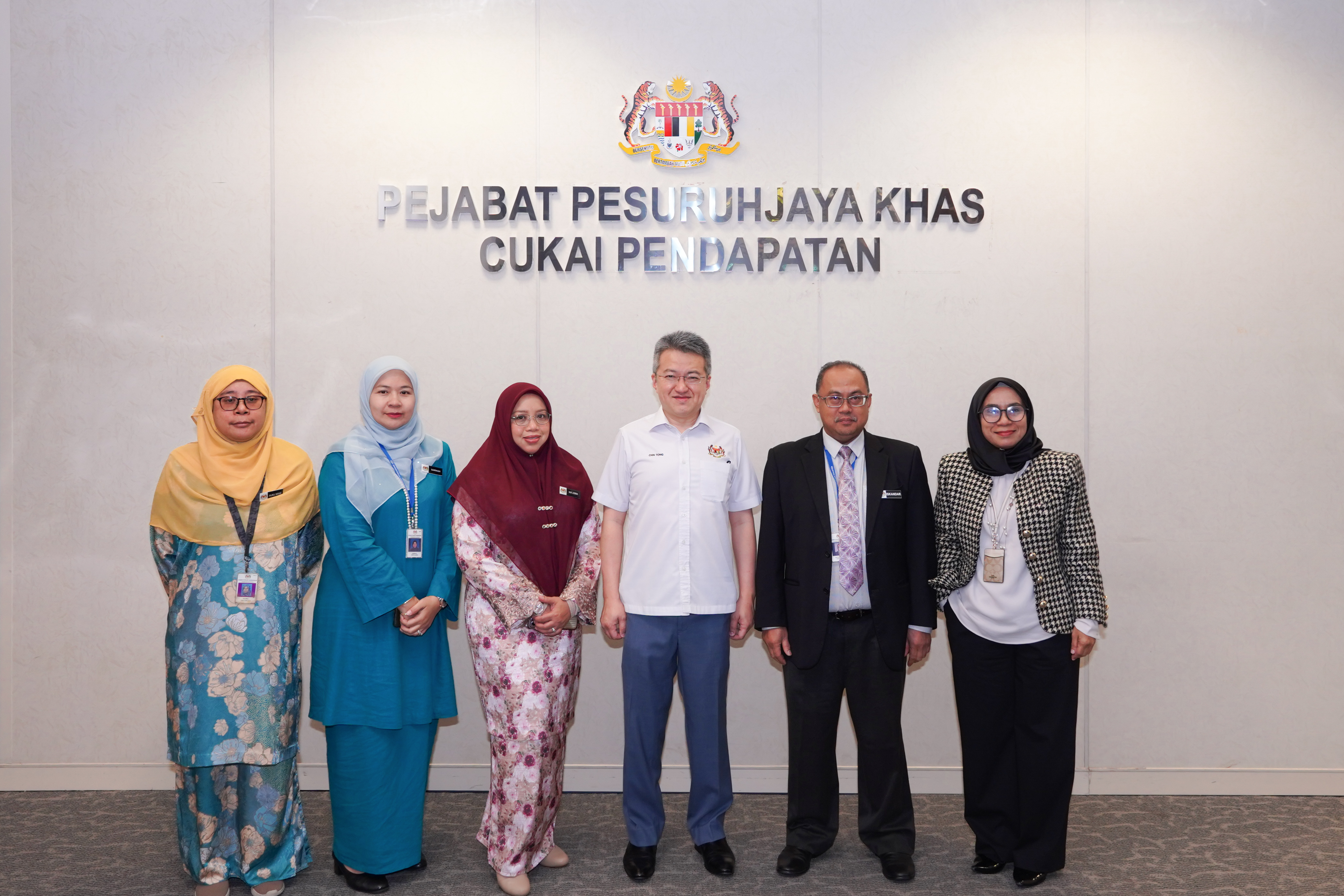 Sesi Lawatan Ke Pejabat Pesuruhjaya Khas Cukai Pendapatan